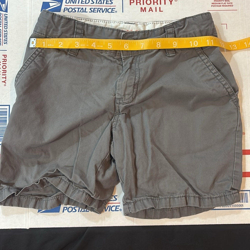$1 SALE (5 ITEM MINIMUM NO MAXIMUM) REST OF CLOSET IS 5$ EACH 2 ITEM MINIMUM 🥳🥳🥳